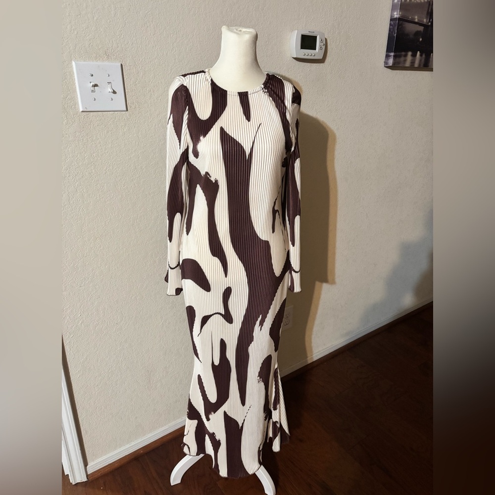 Brown and cream maxi/midi dress.